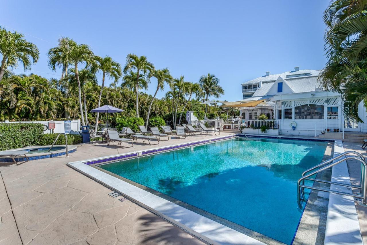 Sunshine On My Shoulders Apartment Marco Island Exterior photo