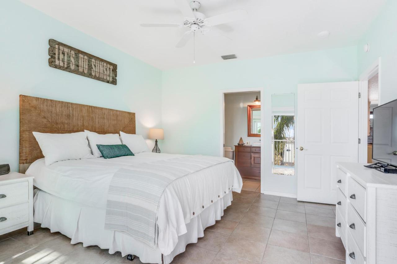 Sunshine On My Shoulders Apartment Marco Island Exterior photo